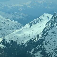 Flugwegposition um 12:45:37: Aufgenommen in der Nähe von Gemeinde Pettneu am Arlberg, Österreich in 3020 Meter